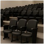 Poltrona Auditório Rebatível 01 Lugar – Linha Premium – Corino Preto – 38101 VILLA Móveis para Escritório Auditório 22